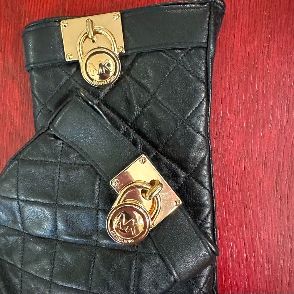 Michael Kors Women’s Black Leather Quilted Gloves | Sz Large